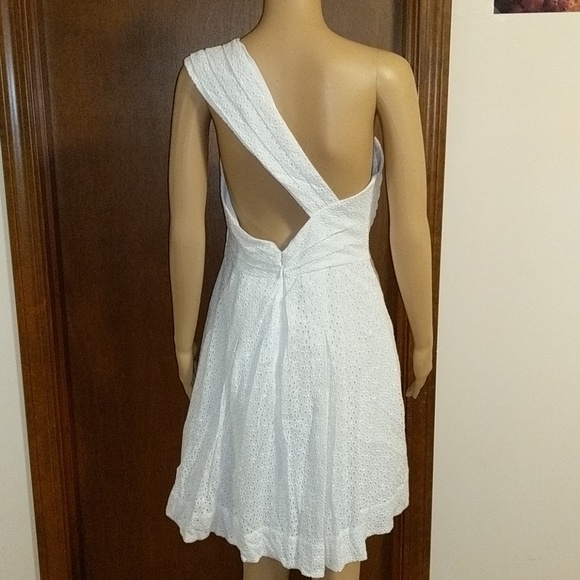 BCBGMaxAzria Dress - Picture 4 of 8